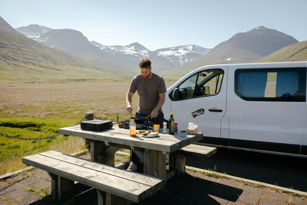 Kuku Campers - Campervans Keflavík Extérieur photo