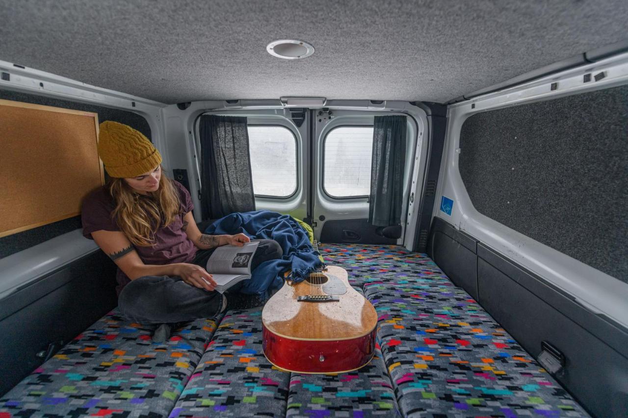 Kuku Campers - Campervans Keflavík Extérieur photo